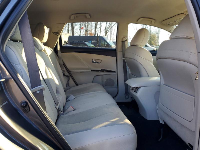 Photo 11 from auction – 2010 TOYOTA VENZA with VIN 4T3BA3BBXAU018248