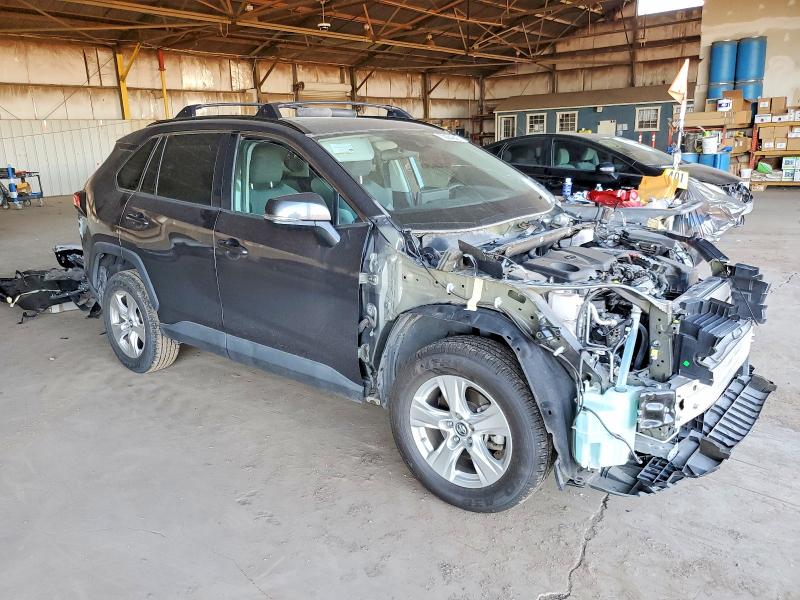 Photo 4 from auction – 2019 TOYOTA RAV4 XLE with VIN 2T3W1RFVXKW029938