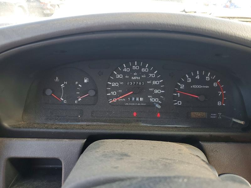 Photo 9 from auction – 1994 NISS PATHFINDER with VIN JN8HD17Y2RW223941
