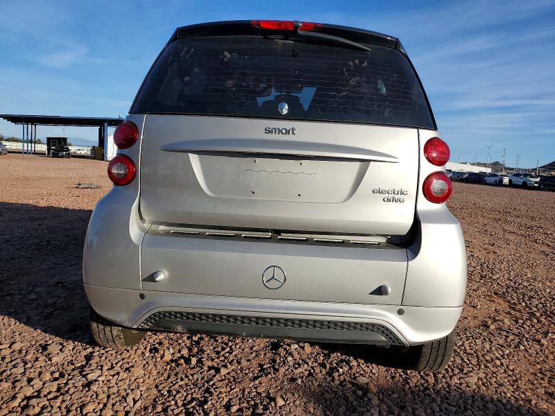 Photo 10 from auction – 2013 SMART FORTWO with VIN WMEEJ9AAXDK679611