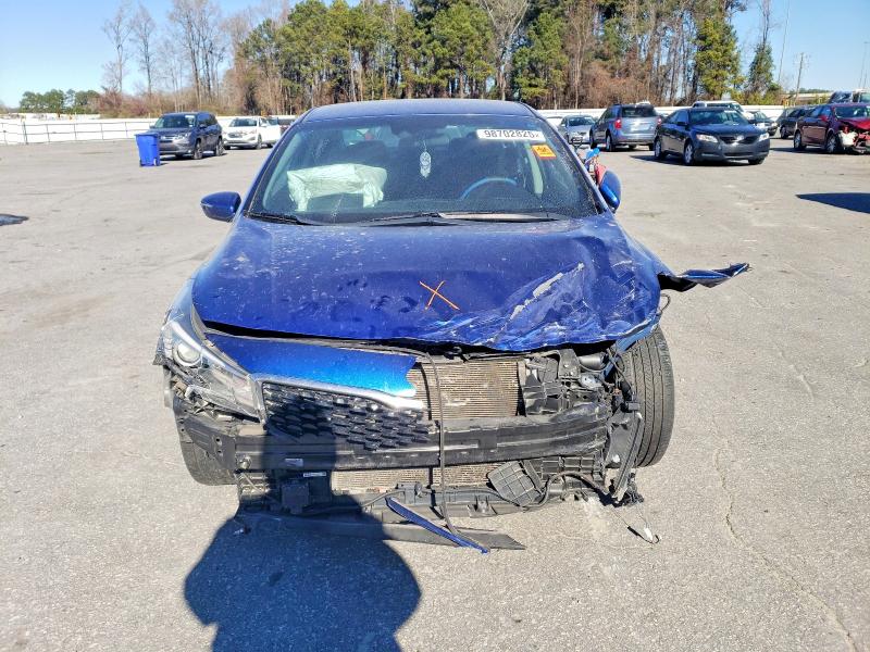 Photo 5 from auction – 2017 KIA FORTE LX with VIN 3KPFL4A79HE102582