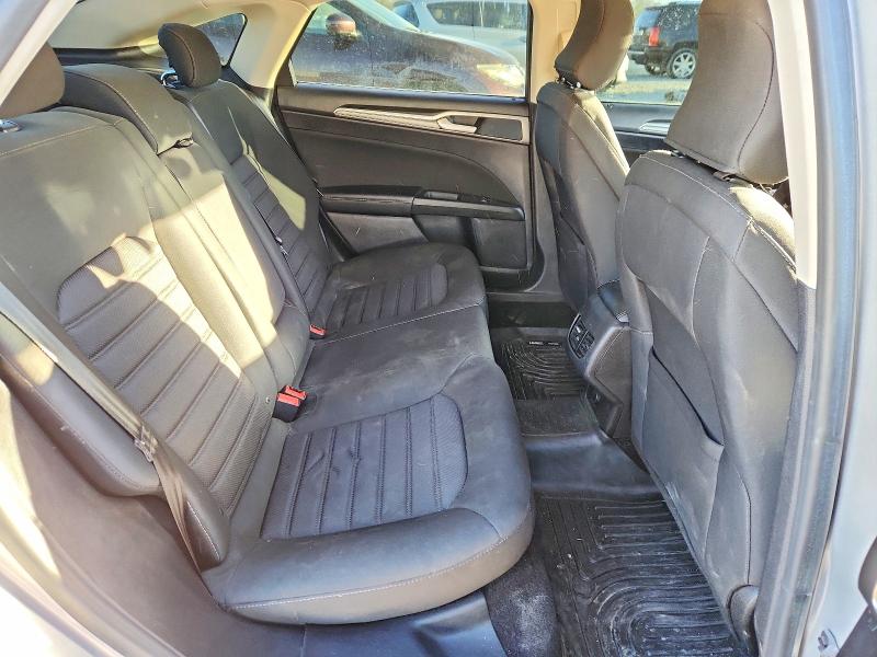 Photo 10 from auction – 2019 FORD FUSION SE with VIN 3FA6P0HD8KR231184