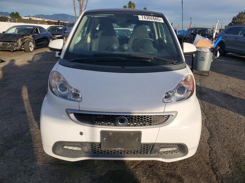 Photo 5 from auction – 2016 SMART FORTWO with VIN WMEEJ9AAXGK845484