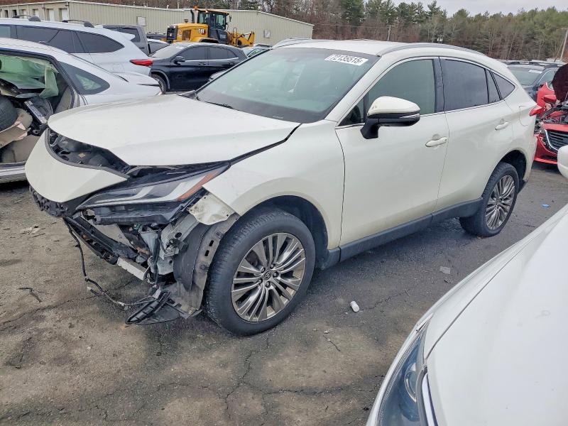 TOYOTA VENZA LE 2022 with VIN JTEAAAAH9NJ093772 - Photo from auction
