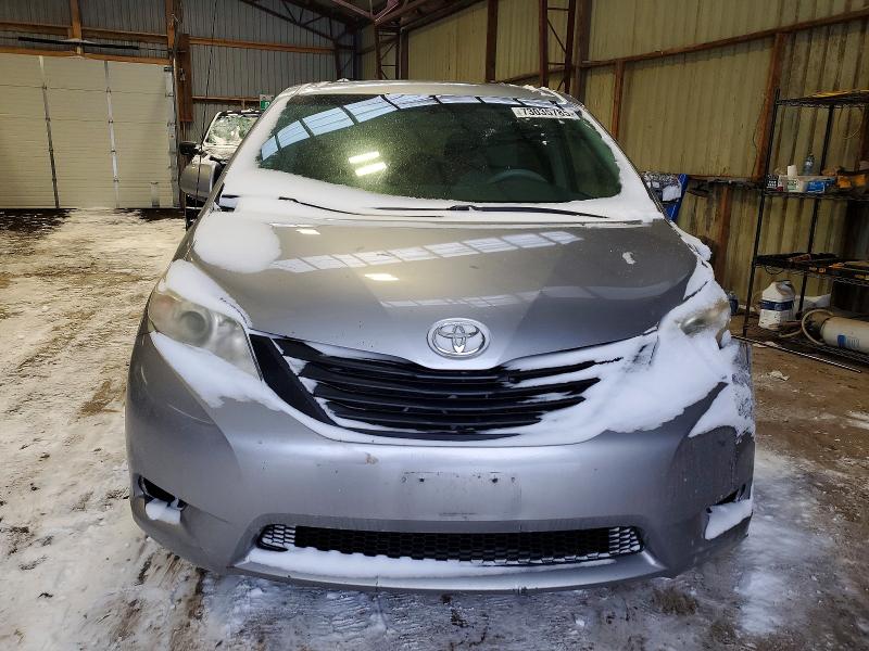 Photo 5 from auction – 2011 TOYOTA SIENNA with VIN 5TDZK3DC9BS027561