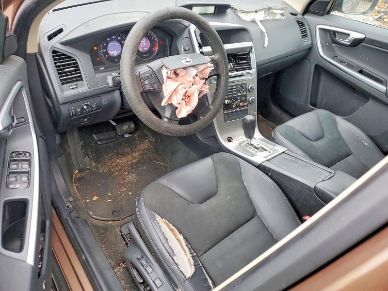 Photo 8 from auction – 2010 VOLVO XC60 3.2 with VIN YV4982DL2A2077200