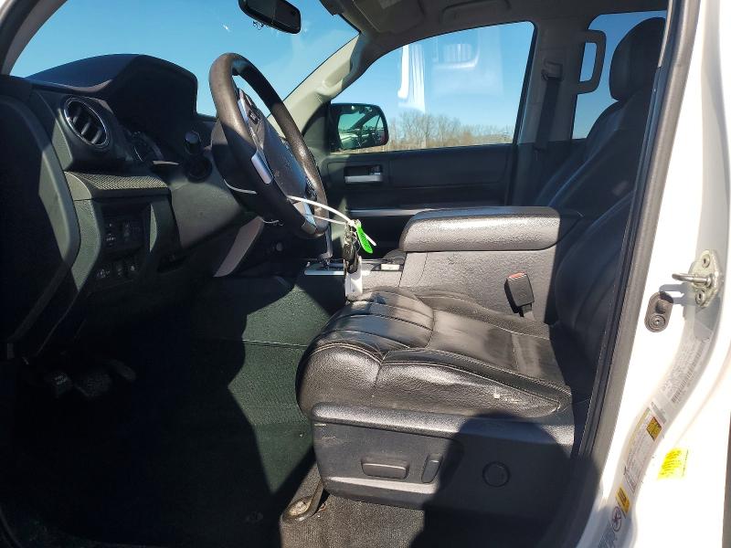 Photo 7 from auction – 2017 TOYOTA TUNDRA with VIN 5TFDW5F12HX582862