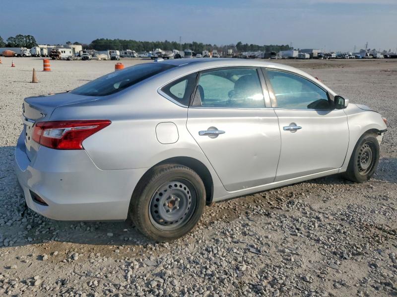 Photo 3 from auction – 2017 NISSAN SENTRA S with VIN 3N1AB7AP1HY289509