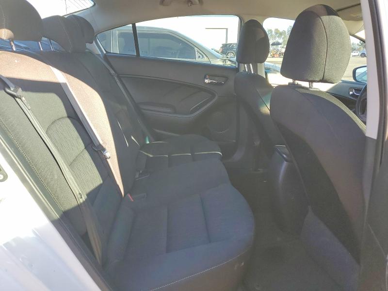 Photo 10 from auction – 2016 KIA FORTE with VIN KNAFK4A67G5551342