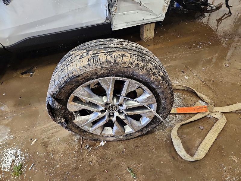 Photo 13 from auction – 2024 TOYOTA RAV4 LIMIT with VIN 2T3N1RFVXRW450614