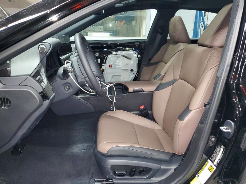 Photo 7 from auction – 2025 LEXUS ES 300H BA with VIN 58ADA1C14SU076989