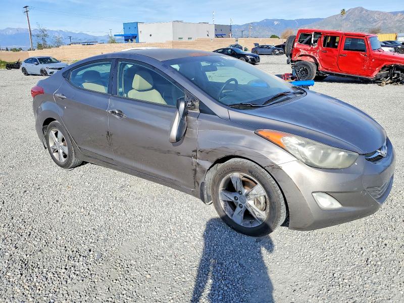 Photo 4 from auction – 2013 HYUNDAI ELANTRA GL with VIN 5NPDH4AEXDH174646