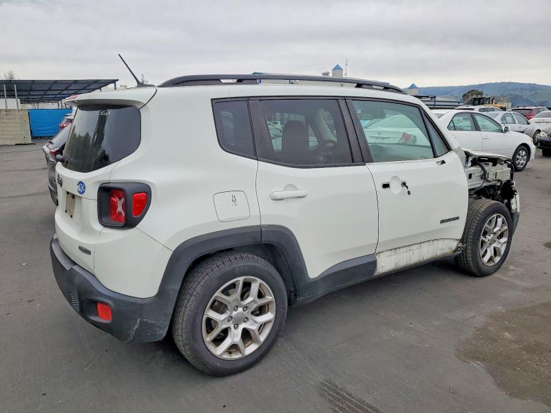 Photo 3 from auction – 2017 JEEP RENEGADE L with VIN ZACCJABB2HPE92115