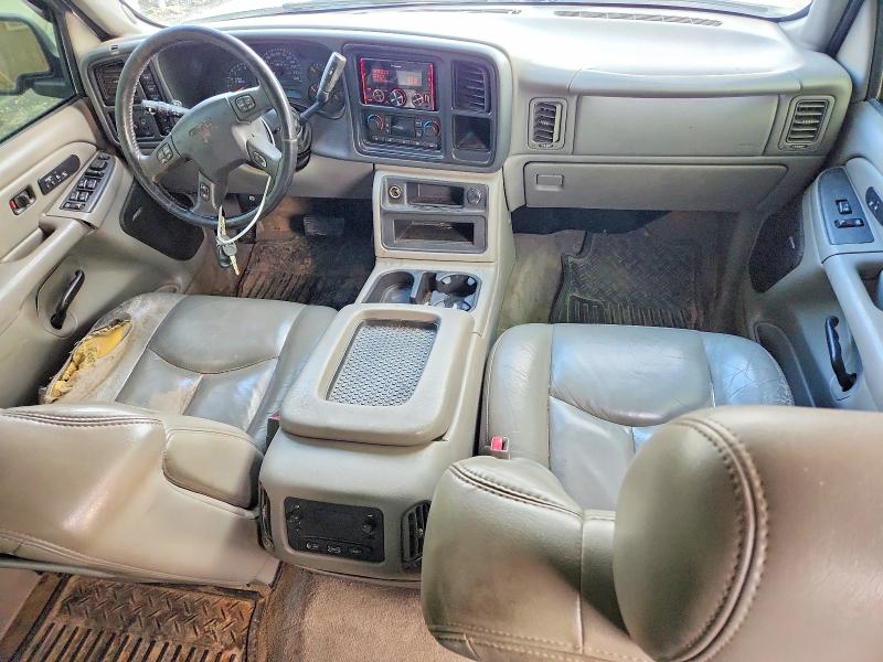 Photo 8 from auction – 2005 GMC NEW SIERRA with VIN 2GTEK13T651402094