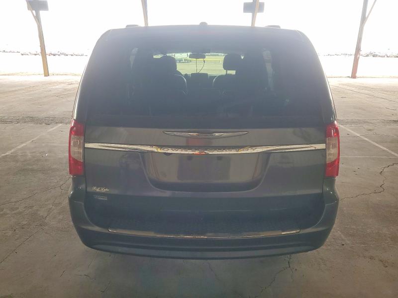 Photo 6 from auction – 2015 CHRYSLER TOWN & COU with VIN 2C4RC1BG0FR544737