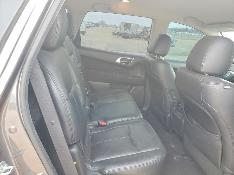Photo 11 from auction – 2017 NISSAN PATHFINDER with VIN 5N1DR2MN7HC670708