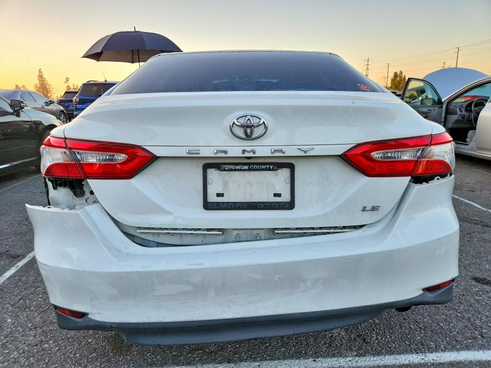 Photo 6 from auction – 2018 TOYOTA CAMRY with VIN JTNB11HK5J3039762