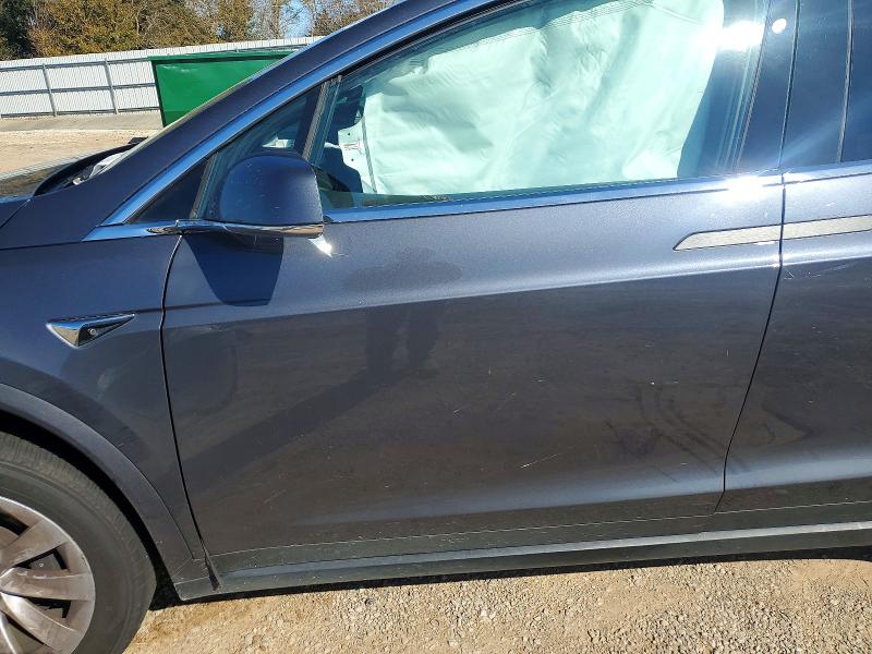 Photo 7 from auction – 2020 TESLA MODEL X with VIN 5YJXCDE21LF304094