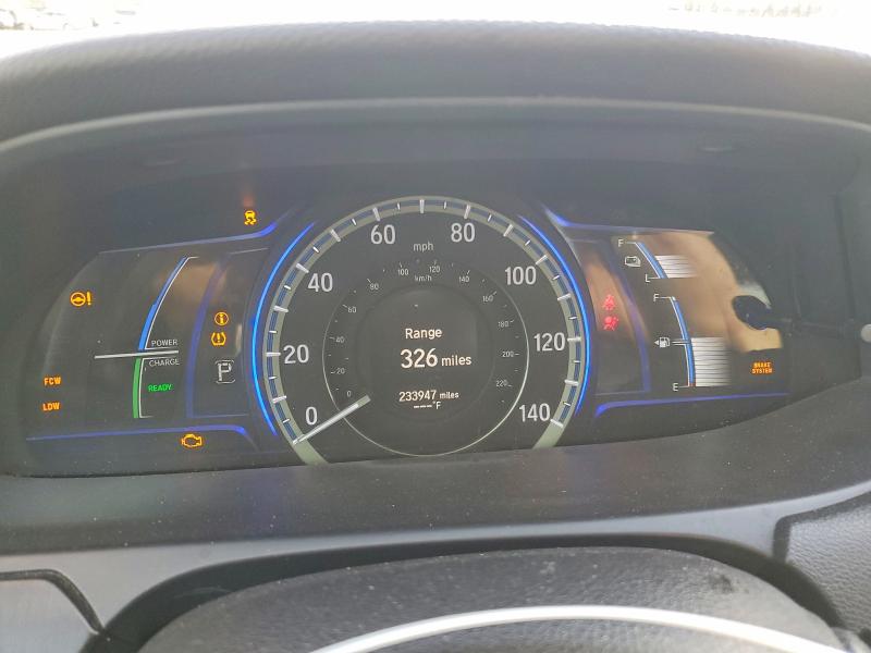Photo 9 from auction – 2015 HONDA ACCORD with VIN 1HGCR6F54FA011855