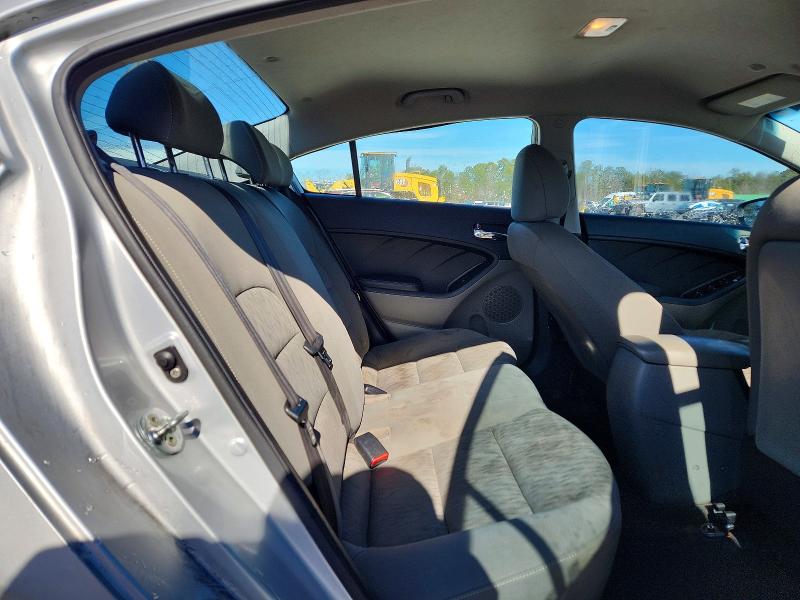 Photo 10 from auction – 2015 KIA FORTE LX with VIN KNAFK4A63F5412159