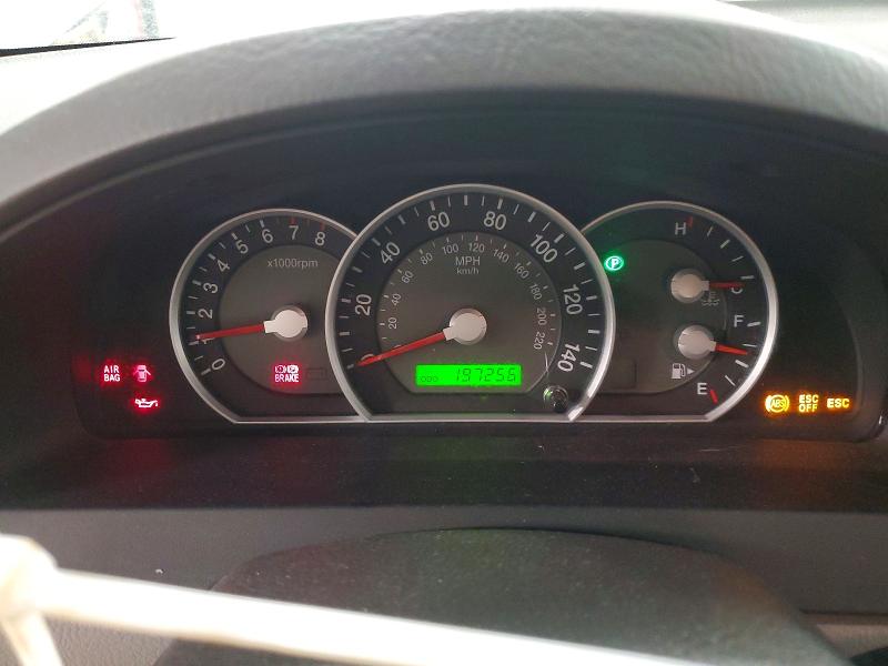 Photo 9 from auction – 2008 KIA SORENTO EX with VIN KNDJC735985842149