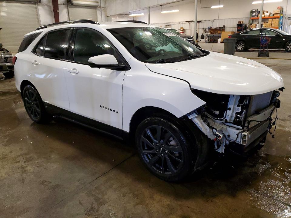 Photo 4 from auction – 2022 CHEVROLET EQUINOX RS with VIN 3GNAXWEV2NS234719