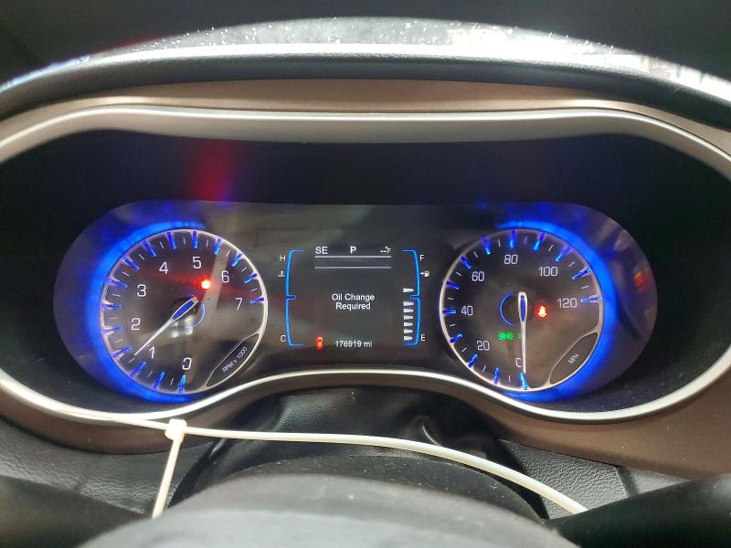Photo 9 from auction – 2017 CHRYSLER PACIFICA T with VIN 2C4RC1DG0HR653912