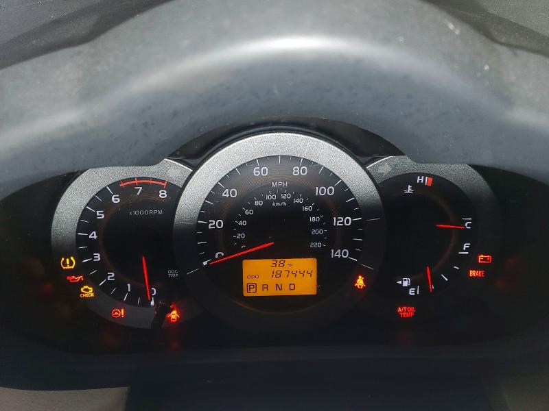 Photo 9 from auction – 2010 TOYOTA RAV4 with VIN JTMBF4DV8A5030520