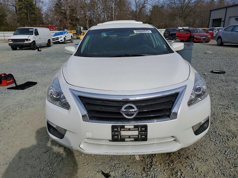 Photo 5 from auction – 2015 NISSAN ALTIMA with VIN 1N4AL3AP2FC230516