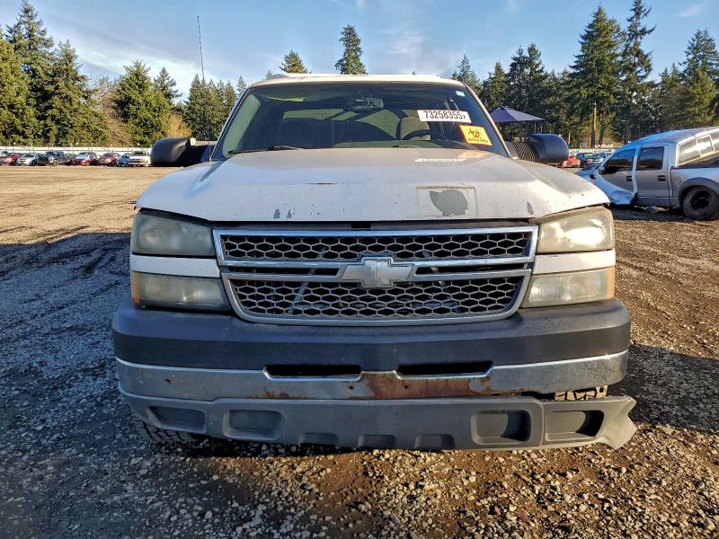 Photo 5 from auction – 2005 CHEVROLET SILVERADO with VIN 1GCHC23U85F948817