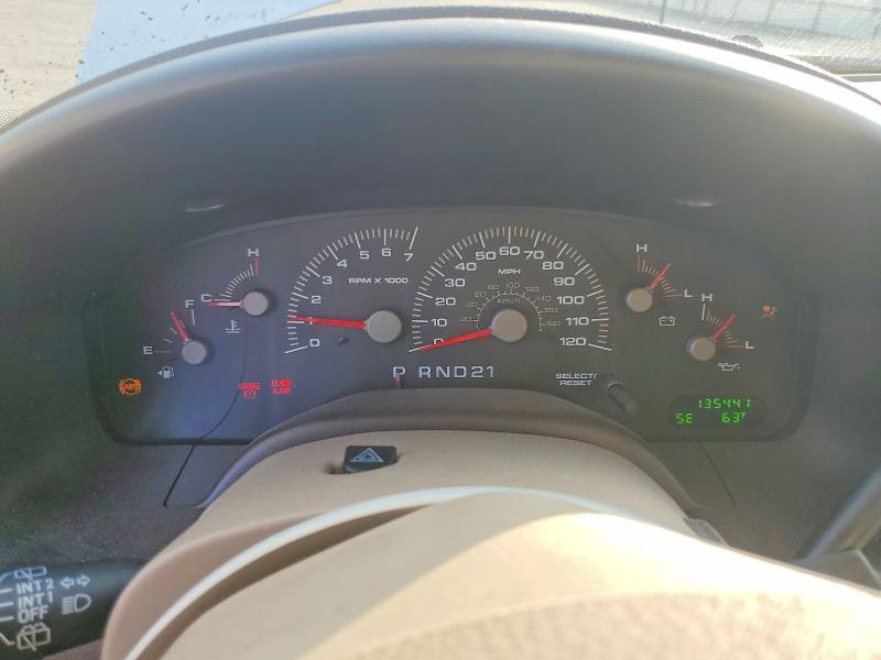 Foto 9 de la subasta – 2003 FORD EXPEDITION con VIN 1FMPU15L63LB64914