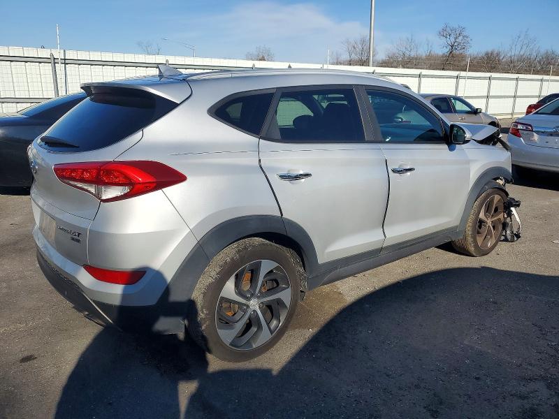 Photo 3 from auction – 2016 HYUNDAI TUCSON with VIN KM8J3CA26GU168723