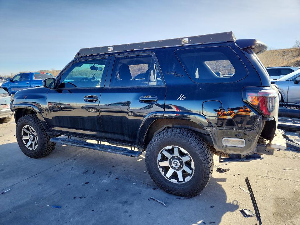 Photo 2 from auction – 2019 TOYOTA 4RUNNER SR with VIN JTEBU5JR4K5688321