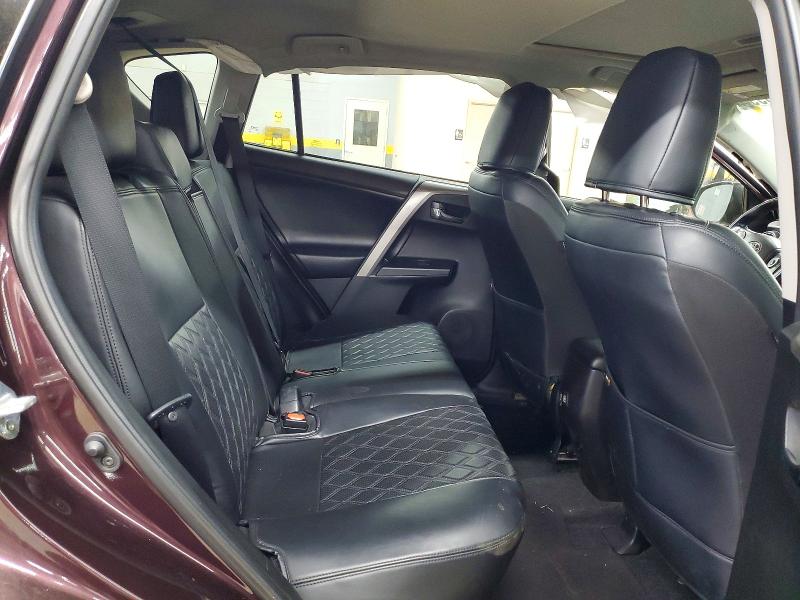 Photo 11 from auction – 2018 TOYOTA RAV4 ADVEN with VIN 2T3WFREV2JW489208
