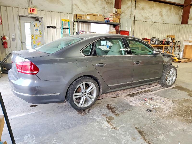 Photo 3 from auction – 2015 VOLKSWAGEN PASSAT SEL with VIN 1VWCV7A33FC047897