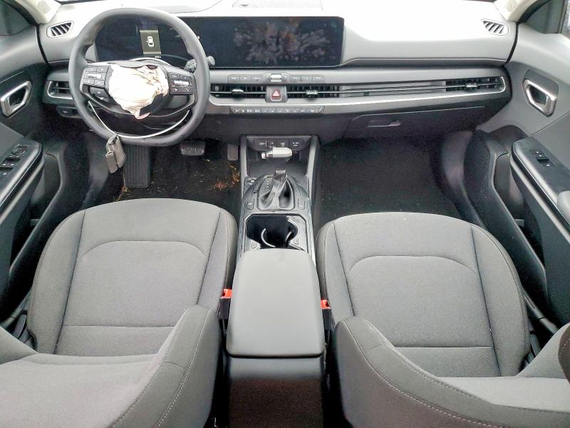 Photo 8 from auction – 2025 KIA K4 LX with VIN 3KPFT4DE0SE114640