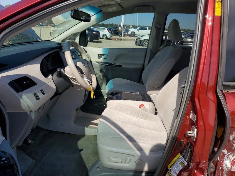 Photo 7 from auction – 2013 TOYOTA SIENNA LE with VIN 5TDKK3DC4DS304024
