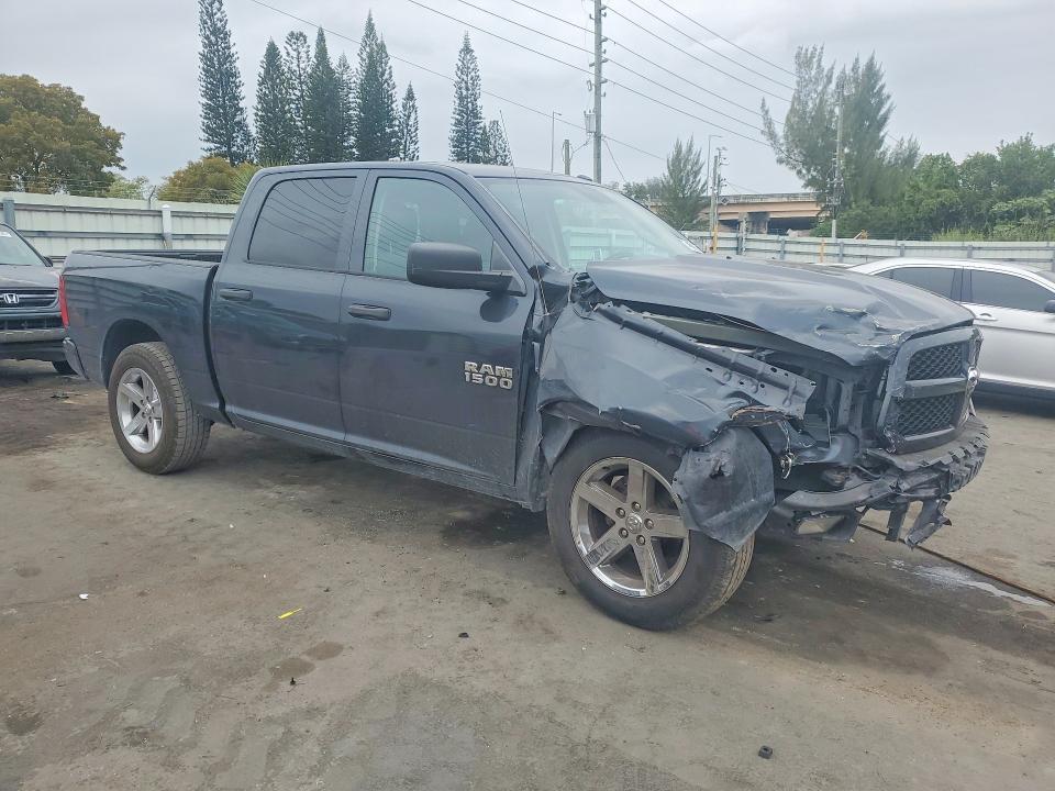 Photo 4 from auction – 2017 RAM 1500 ST with VIN 3C6RR6KT0HG572966