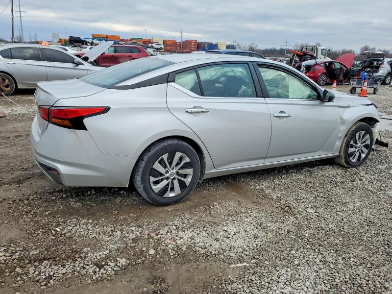 Photo 3 from auction – 2024 NISSAN ALTIMA with VIN 1N4BL4BV8RN340311