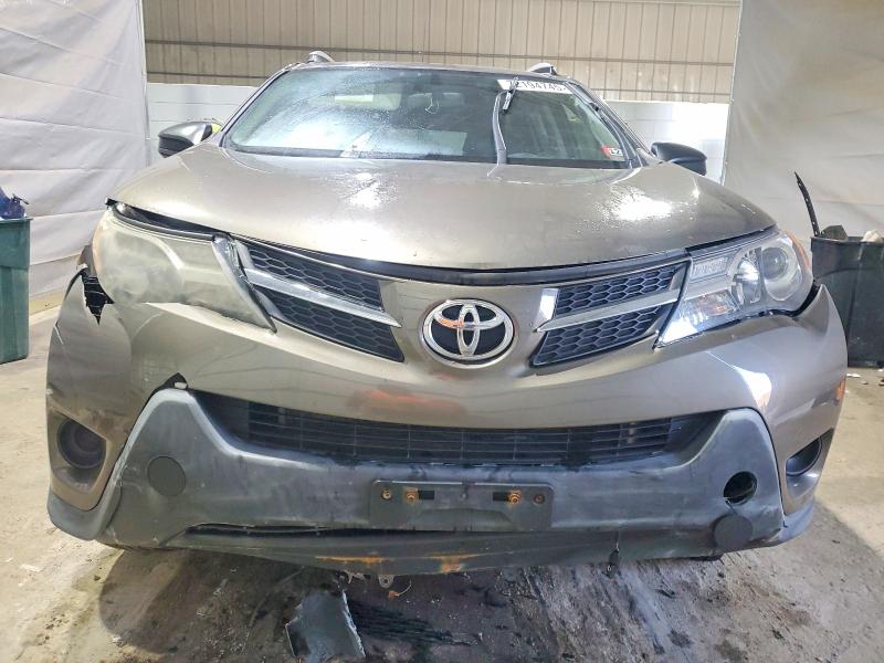 Photo 5 from auction – 2014 TOYOTA RAV4 LE with VIN JTMBFREV4ED077387