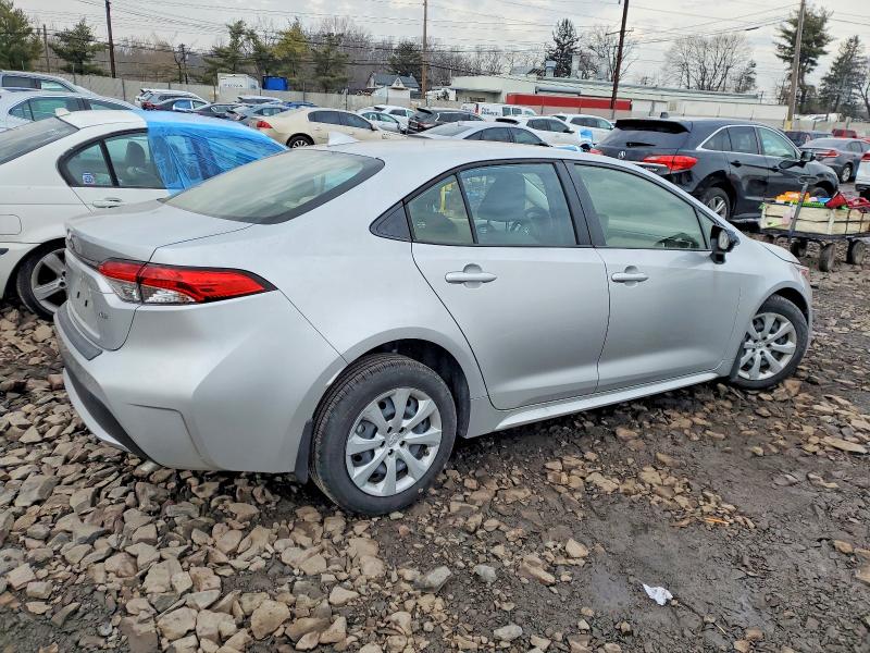 Photo 3 from auction – 2022 TOYOTA COROLLA with VIN JTDEPMAE1N3031668