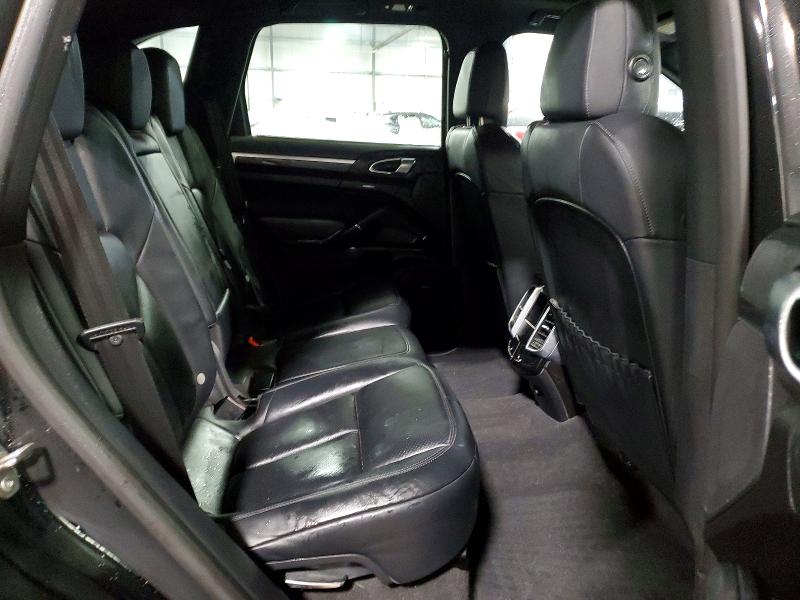 Photo 11 from auction – 2014 PORSCHE CAYENNE with VIN WP1AF2A24ELA37345
