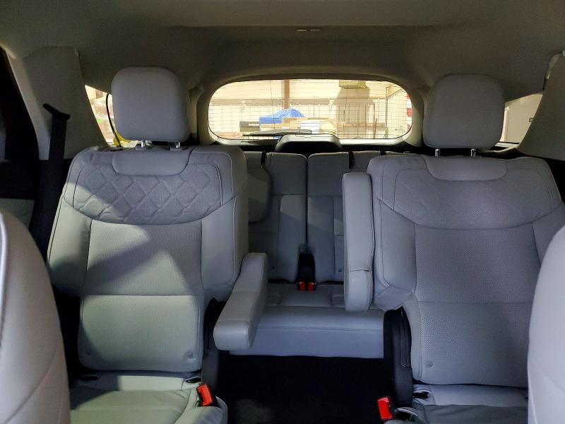 Photo 10 from auction – 2025 FORD EXPLORER with VIN 1FMWK8HC1SGC71088
