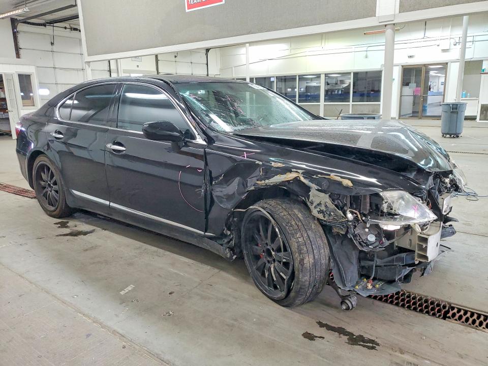 Photo 4 from auction – 2007 LEXUS LS 460 with VIN JTHBL46F375016742