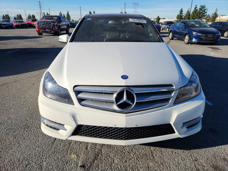 Photo 5 from auction – 2012 MERCEDES-BENZ C with VIN WDDGF4HB2CF849046
