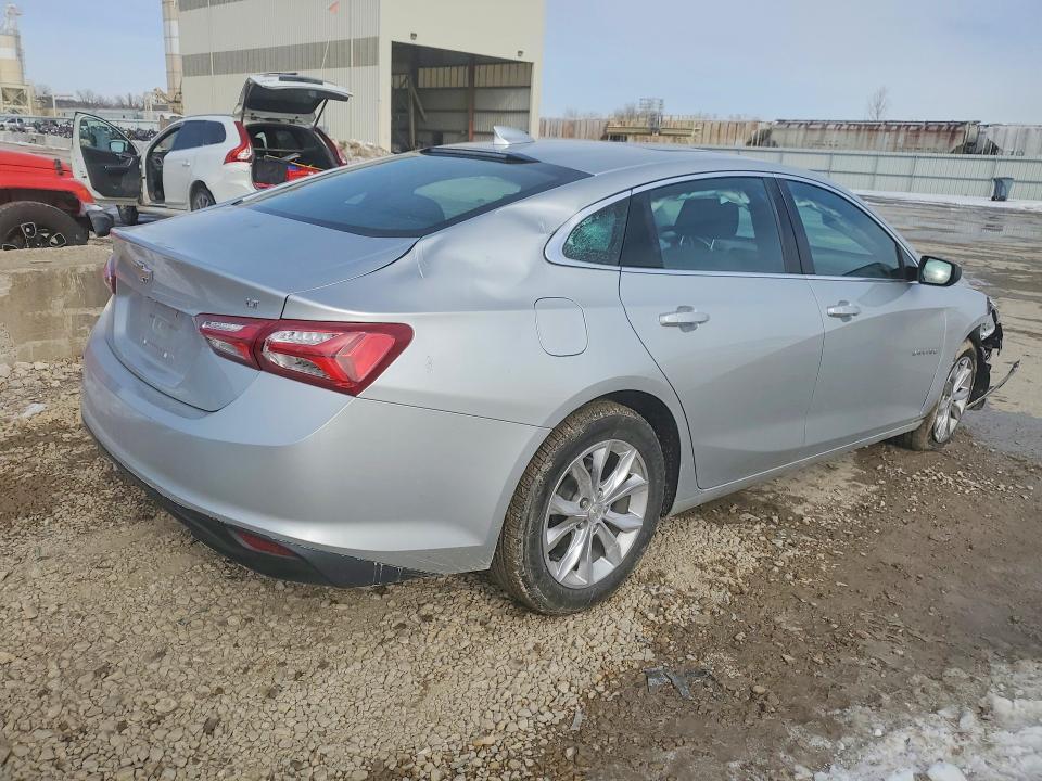 Photo 3 from auction – 2020 CHEVROLET MALIBU with VIN 1G1ZD5ST6LF065283