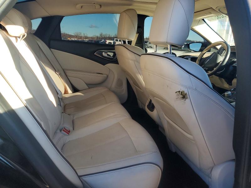 Photo 10 from auction – 2015 CHRYSLER 200 C with VIN 1C3CCCEG3FN718007