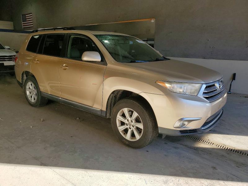 Photo 4 from auction – 2011 TOYOTA HIGHLANDER with VIN 5TDBK3EH4BS088974