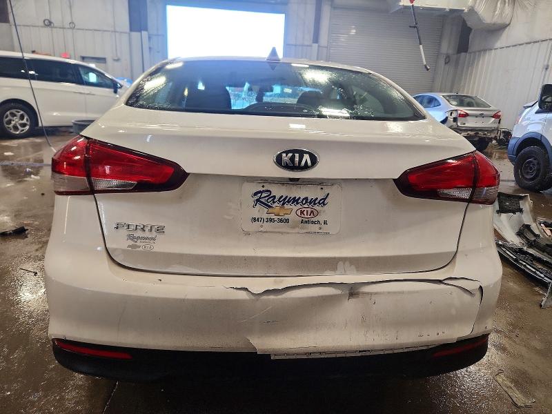 Photo 6 from auction – 2018 KIA FORTE LX with VIN 3KPFL4A78JE225697