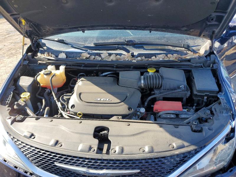 Photo 12 from auction – 2018 CHRYSLER PACIFICA with VIN 2C4RC1BG4JR111057